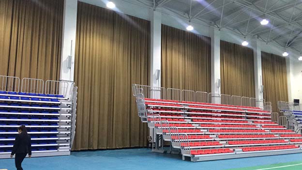 海伦体育馆电动开合帘