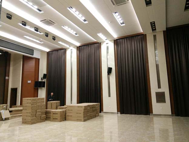 铁力电动开合帘